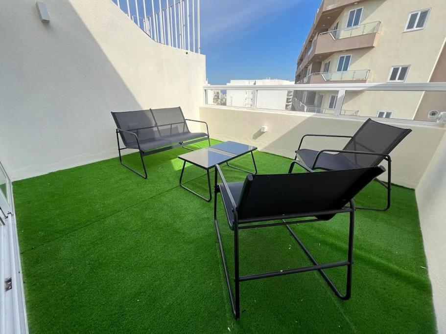 Penthouse St Paul'S Bay Apartman San Pawl il-Baħar Kültér fotó